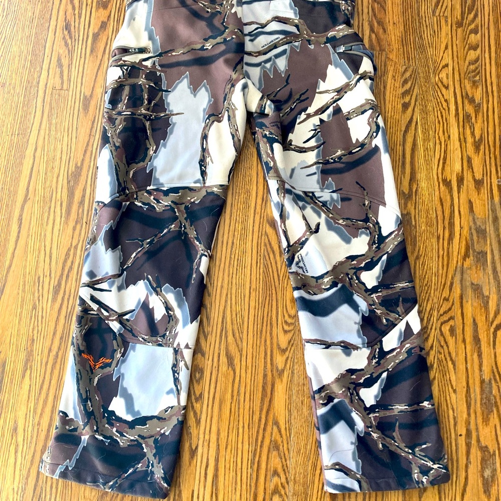 Predator camo G2 Whitetail suit pants